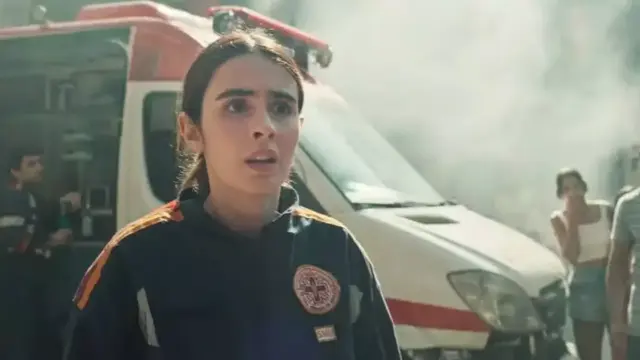 Manu (Valentina Herszage) na 2ª temporada de Emergência 53, do Globoplay