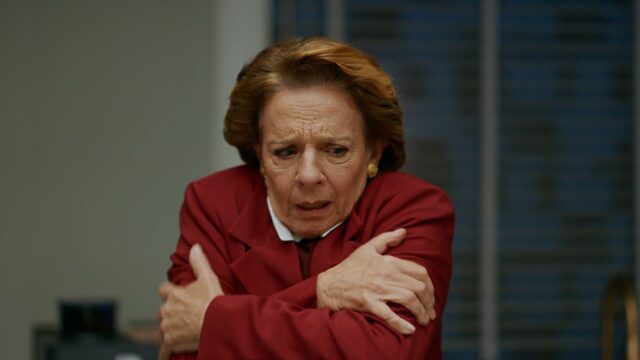 Cena da novela Quem Ama Cuida (Adriana e Dina)