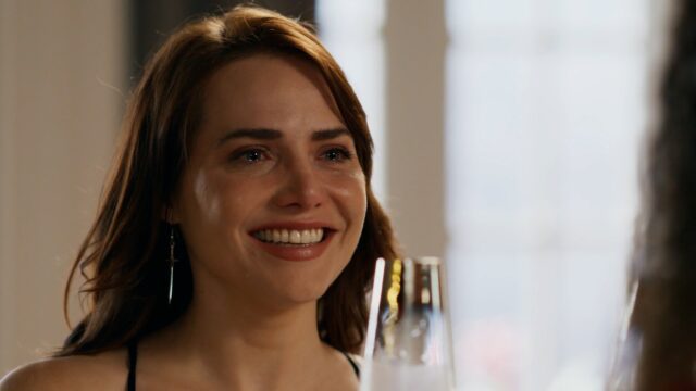 Cena da novela Quem Ama Cuida (Adriana e Pilar)
